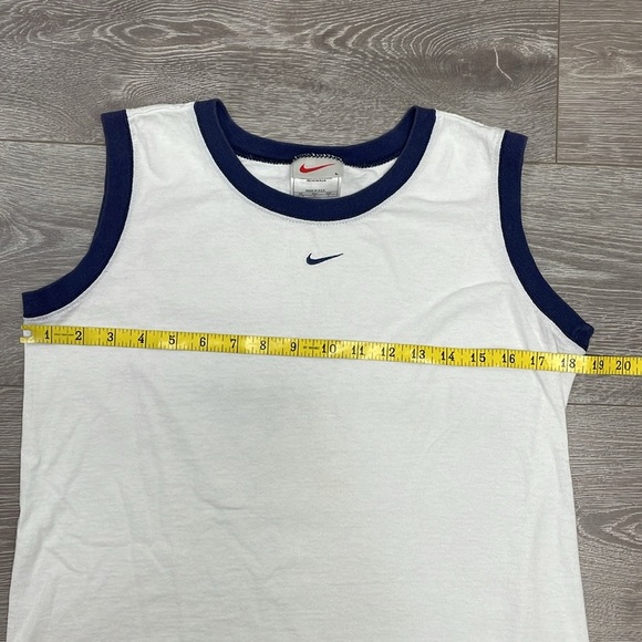 Vintage Nike Embroidered Center Swoosh Crewneck Tank Top L - Picture 4 of 11